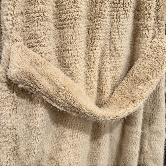 One Teaspoon - The Wonderland Faux Fur Coat - Cream - Picture 11 of 14